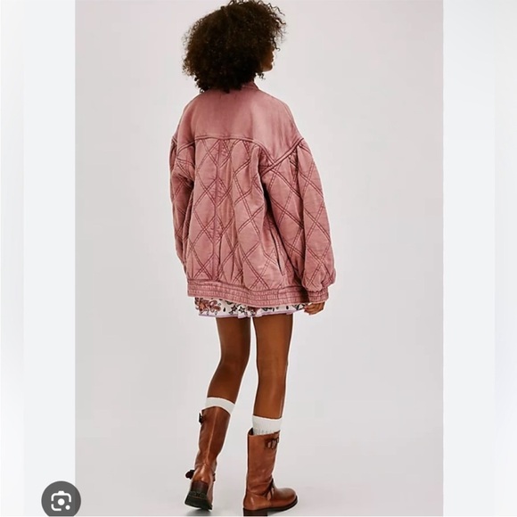Free People Juno Quilted Oversized Slouchy Bomber Jacket Size Small NWT - Picture 3 of 13